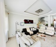 Casa em Condomínio com 208m², 3 dormitórios, 1 suíte, 2 vagas no bairro Ecoville em Porto Alegre