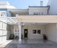 Casa em Condomínio com 208m², 3 dormitórios, 1 suíte, 2 vagas no bairro Ecoville em Porto Alegre