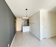Apartamento com 64m², 3 dormitórios, 1 suíte, 1 vaga no bairro São Sebastião em Porto Alegre