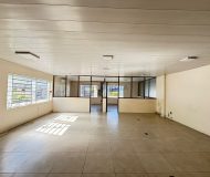 Sala Comercial com 78m² no bairro Navegantes em Porto Alegre