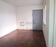 Apartamento com 62m², 2 dormitórios no bairro Vila Ipiranga em Porto Alegre