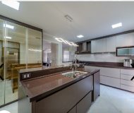 Casa com 144m², 3 dormitórios, 3 suítes, 2 vagas no bairro Sarandi em Porto Alegre