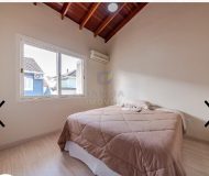 Casa com 144m², 3 dormitórios, 3 suítes, 2 vagas no bairro Sarandi em Porto Alegre