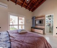 Casa com 144m², 3 dormitórios, 3 suítes, 2 vagas no bairro Sarandi em Porto Alegre