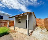 Casa com 70m², 2 dormitórios no bairro Sarandi em Porto Alegre