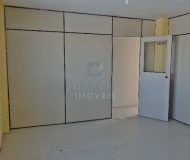 Depósito com 600m² no bairro Sarandi em Porto Alegre