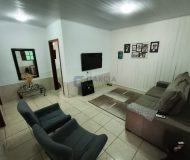 Casa com 220m², 3 dormitórios, 1 suíte, 2 vagas no bairro Sarandi em Porto Alegre