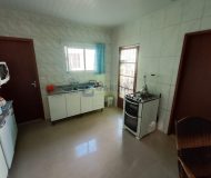 Casa com 220m², 3 dormitórios, 1 suíte, 2 vagas no bairro Sarandi em Porto Alegre