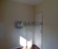 Apartamento com 51m², 2 dormitórios, 1 vaga no bairro Passo da Areia em Porto Alegre