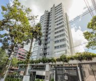 Apartamento com 250m², 3 dormitórios, 3 suítes, 2 vagas no bairro Auxiliadora em Porto Alegre