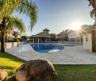 Casa em Condomínio com 207m², 4 dormitórios, 4 suítes, 2 vagas no bairro Ecoville em Porto Alegre