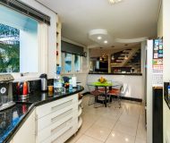 Casa em Condomínio com 207m², 4 dormitórios, 4 suítes, 2 vagas no bairro Ecoville em Porto Alegre