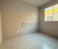 Apartamento com 41m², 2 dormitórios, 1 vaga no bairro Rubem Berta em Porto Alegre