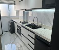 Apartamento com 45m², 2 dormitórios, 1 vaga no bairro Parque Santa Fé em Porto Alegre