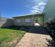 Casa com 103m², 2 dormitórios, 5 vagas no bairro Sarandi em Porto Alegre