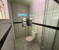 Casa com 103m², 2 dormitórios, 5 vagas no bairro Sarandi em Porto Alegre