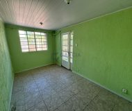 Casa com 103m², 2 dormitórios, 5 vagas no bairro Sarandi em Porto Alegre