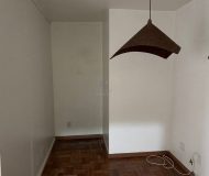 Apartamento com 33m², 1 dormitório, 1 vaga no bairro Jardim Leopoldina em Porto Alegre
