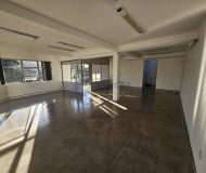 Sala Comercial com 80m² no bairro Navegantes em Porto Alegre