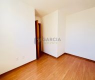 Apartamento com 44m², 2 dormitórios, 1 vaga no bairro Costa e Silva em Porto Alegre