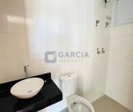 Apartamento com 44m², 2 dormitórios, 1 vaga no bairro Costa e Silva em Porto Alegre