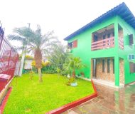 Casa com 214m², 3 dormitórios, 1 suíte, 2 vagas no bairro Sarandi em Porto Alegre