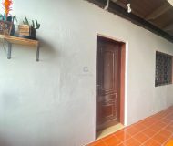 Casa com 214m², 3 dormitórios, 1 suíte, 2 vagas no bairro Sarandi em Porto Alegre