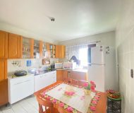 Casa com 214m², 3 dormitórios, 1 suíte, 2 vagas no bairro Sarandi em Porto Alegre