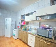 Casa com 214m², 3 dormitórios, 1 suíte, 2 vagas no bairro Sarandi em Porto Alegre