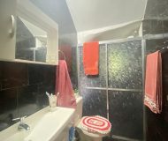 Casa com 214m², 3 dormitórios, 1 suíte, 2 vagas no bairro Sarandi em Porto Alegre