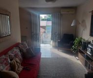 Casa com 250m², 3 dormitórios, 4 vagas no bairro Parque Minuano em Porto Alegre