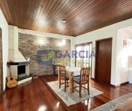 Casa com 265m², 4 dormitórios, 1 suíte, 2 vagas no bairro Sarandi em Porto Alegre
