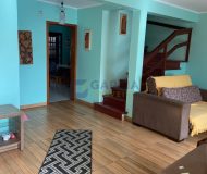 Casa com 202m², 3 dormitórios, 1 suíte, 2 vagas no bairro Rubem Berta em Porto Alegre