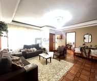Casa com 220m², 6 dormitórios, 1 suíte, 8 vagas no bairro Sarandi em Porto Alegre