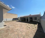 Casa com 220m², 6 dormitórios, 1 suíte, 8 vagas no bairro Sarandi em Porto Alegre
