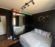 Casa com 220m², 6 dormitórios, 1 suíte, 8 vagas no bairro Sarandi em Porto Alegre