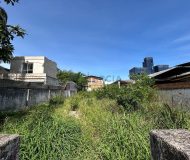 Terreno com 302m² no bairro Sarandi em Porto Alegre