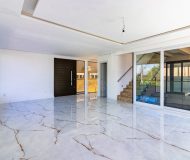 Casa em Condomínio com 327m², 3 dormitórios, 3 suítes, 3 vagas no bairro Condomínio Buena Vista em Viamão