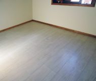 Casa com 152m², 3 dormitórios, 1 suíte, 2 vagas no bairro Parque Santa Fé em Porto Alegre