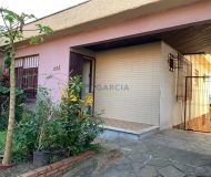 Casa com 250m², 3 dormitórios, 2 vagas no bairro Sarandi em Porto Alegre