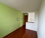 Apartamento com 40m², 2 dormitórios, 1 vaga no bairro Jardim Leopoldina em Porto Alegre