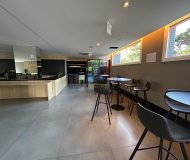 Apartamento com 56m², 2 dormitórios, 1 suíte, 1 vaga no bairro Jardim Lindóia em Porto Alegre