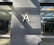 Apartamento com 56m², 2 dormitórios, 1 suíte, 1 vaga no bairro Jardim Lindóia em Porto Alegre