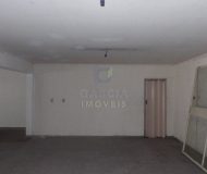 Prédio com 204m², 3 dormitórios, 1 vaga no bairro Sarandi em Porto Alegre