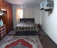 Casa com 300m², 3 dormitórios, 1 suíte, 2 vagas no bairro São Sebastião em Porto Alegre