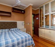 Casa com 302m², 4 dormitórios, 2 suítes, 4 vagas no bairro Jardim Lindóia em Porto Alegre