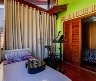 Casa com 302m², 4 dormitórios, 2 suítes, 4 vagas no bairro Jardim Lindóia em Porto Alegre