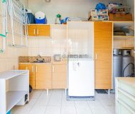 Casa com 302m², 4 dormitórios, 2 suítes, 4 vagas no bairro Jardim Lindóia em Porto Alegre