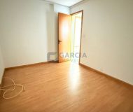Apartamento com 80m², 2 dormitórios, 1 suíte, 2 vagas no bairro Jardim Lindóia em Porto Alegre