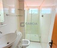 Apartamento com 80m², 2 dormitórios, 1 suíte, 2 vagas no bairro Jardim Lindóia em Porto Alegre